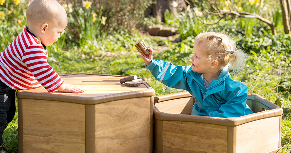 Children play in Toddler platforms