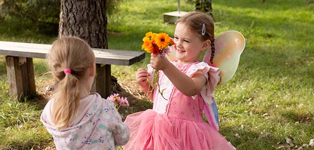 2 girls with flowers