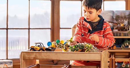 preview image - kid with display shelf