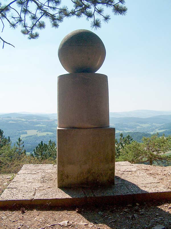 monument at Froebelblick