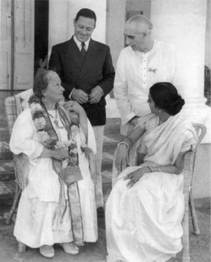 From left to right: Maria Montessori, Mario Montessori, George Arundale, Rukmini Devi. India 1939.