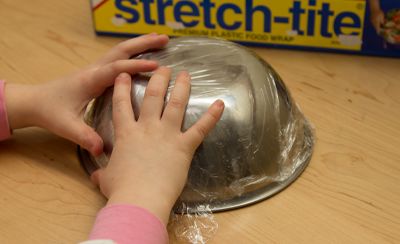 Cover bowl with cling film