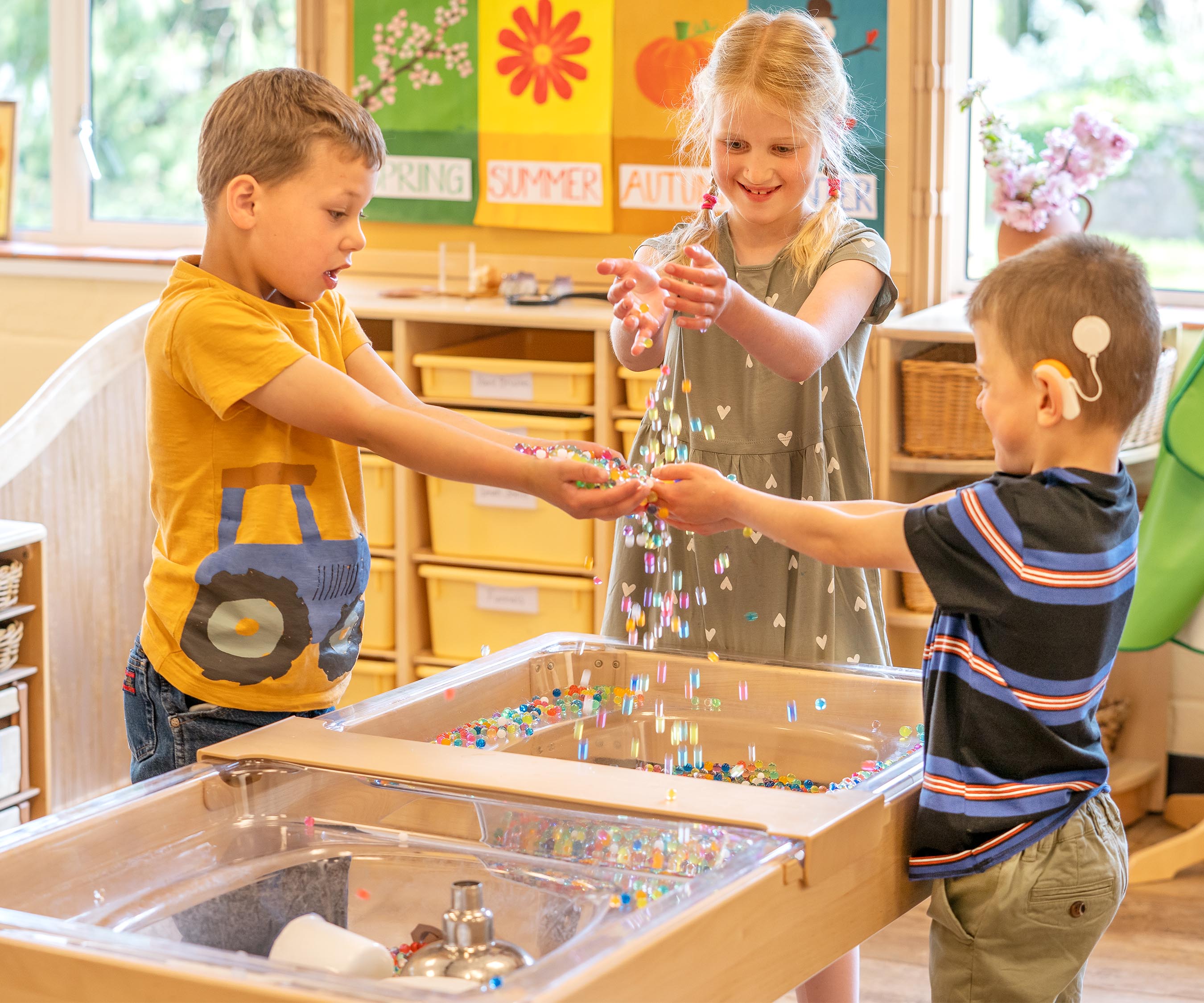 Large double sand and water table