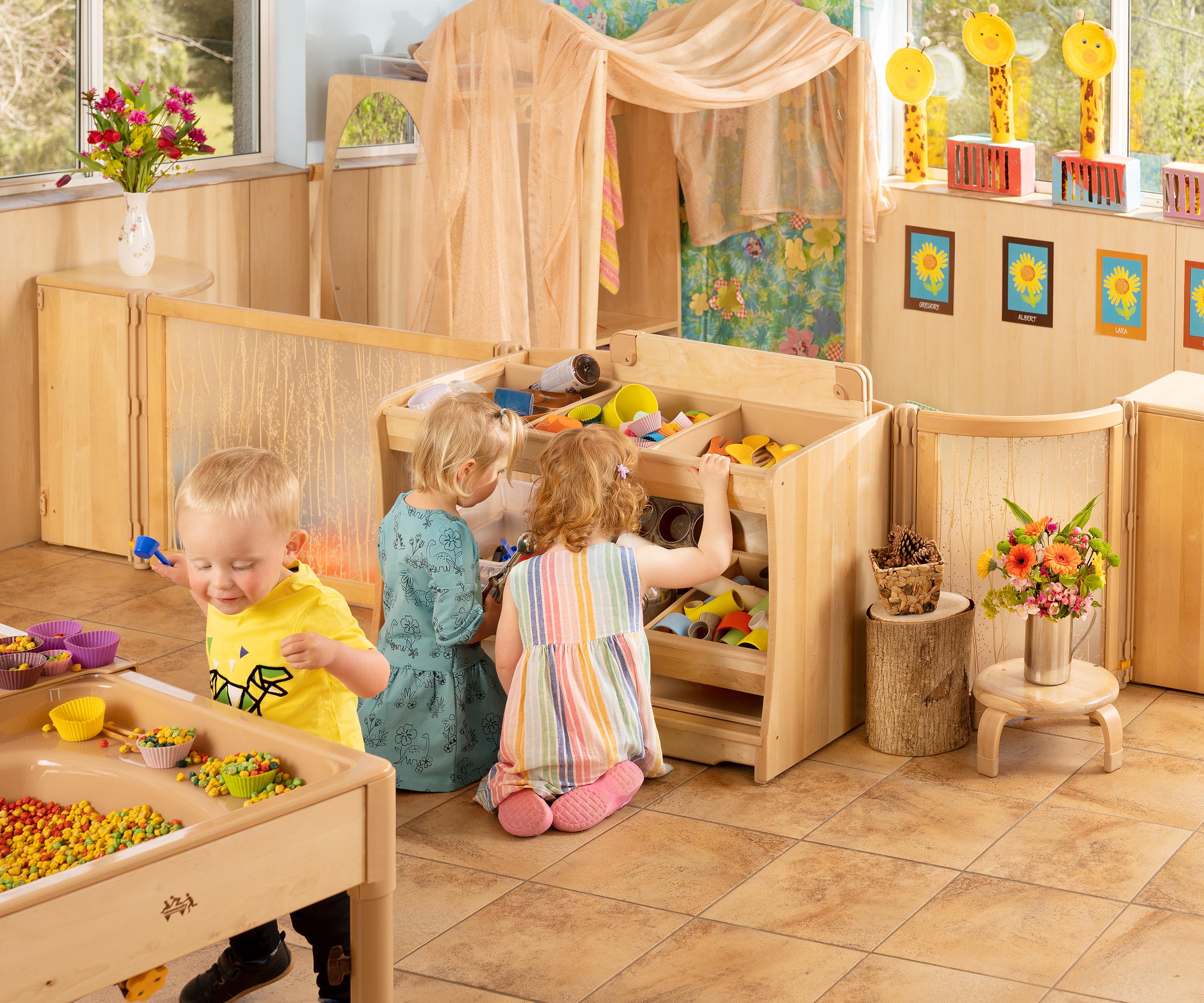 Sand and water storage shelf 4