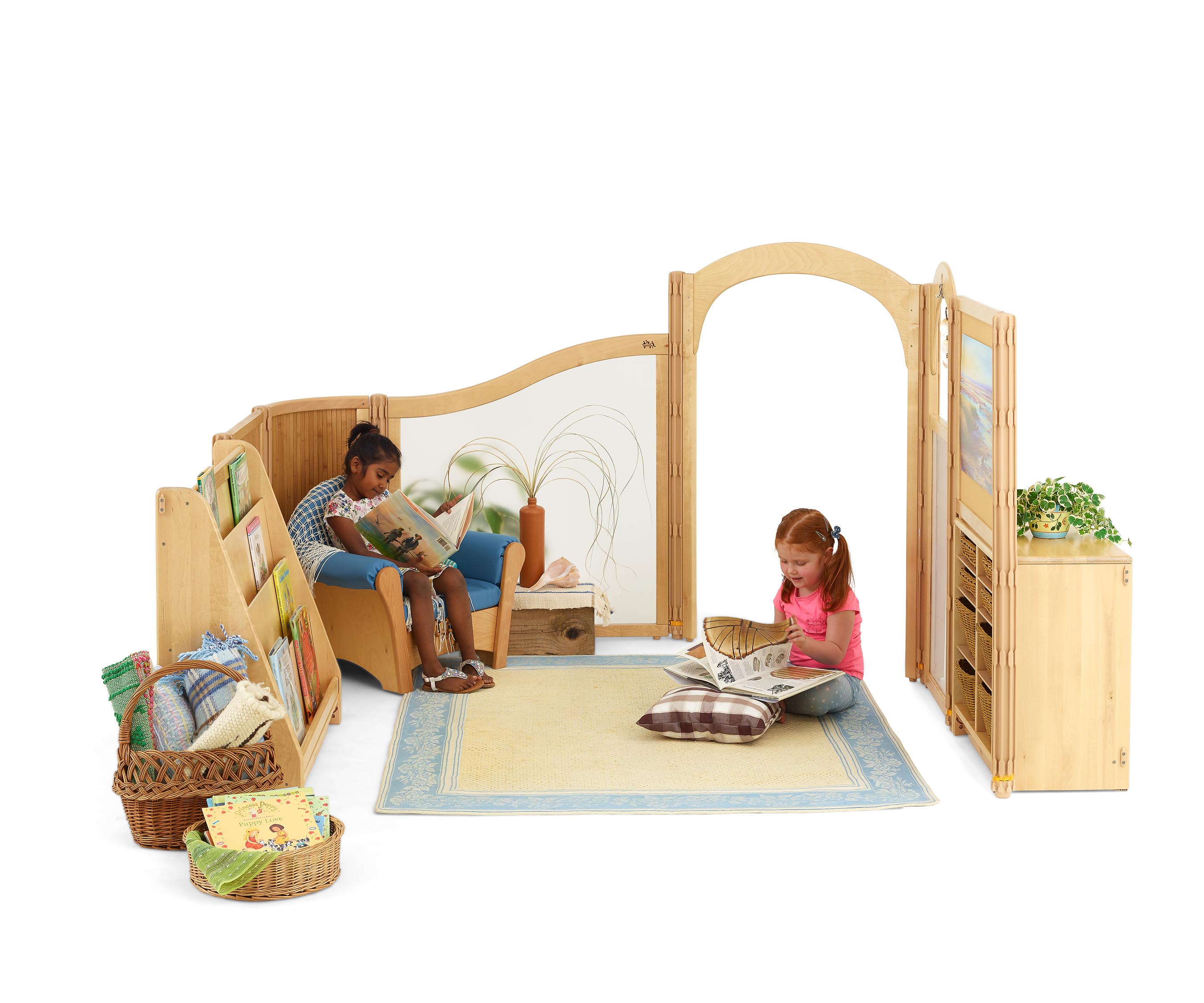 Focus corner with 2 girls