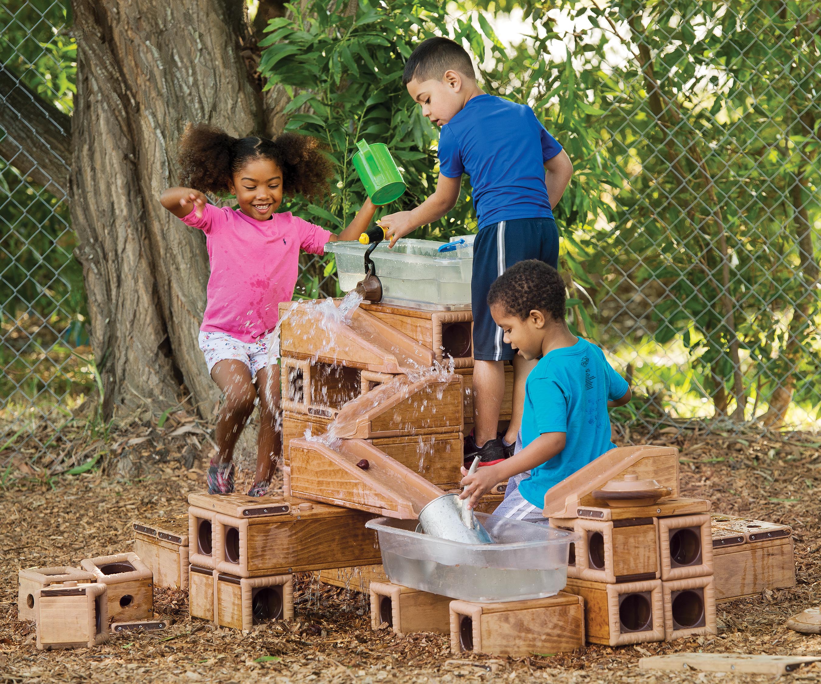 W386 Outlast nursery classic set candid