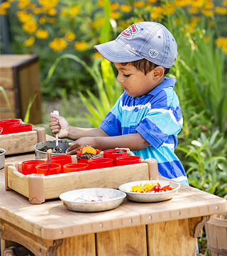 Baby discount mud kitchen
