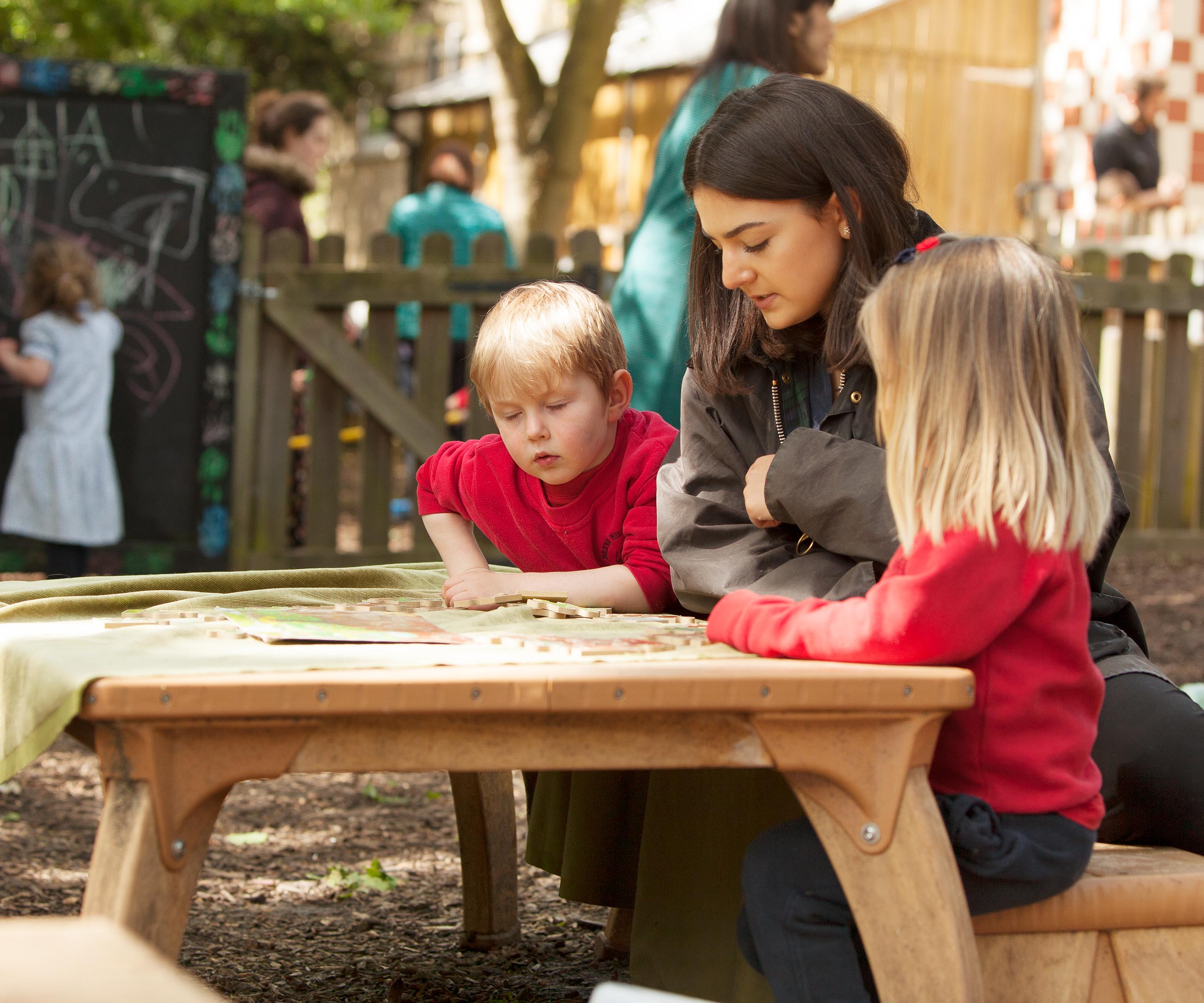 Outlast rectangular table set 2