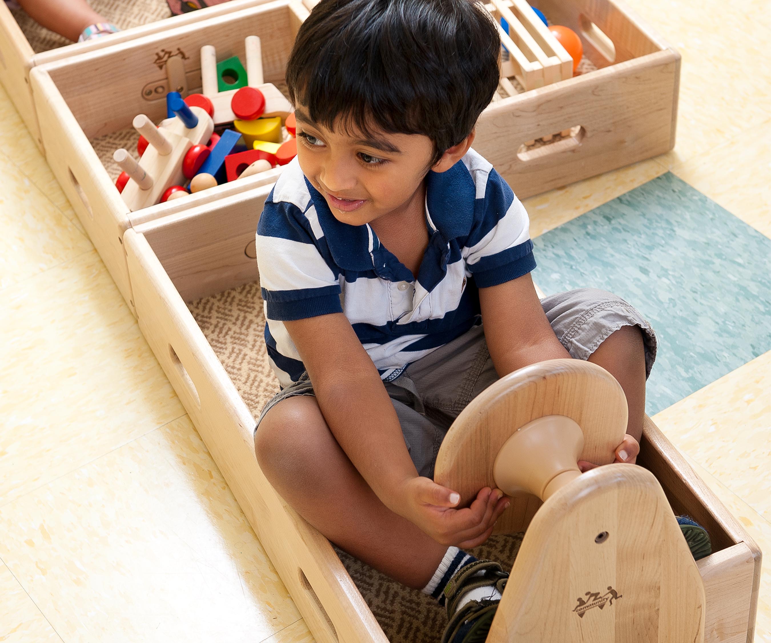 C912 ToddleBox, Square 1