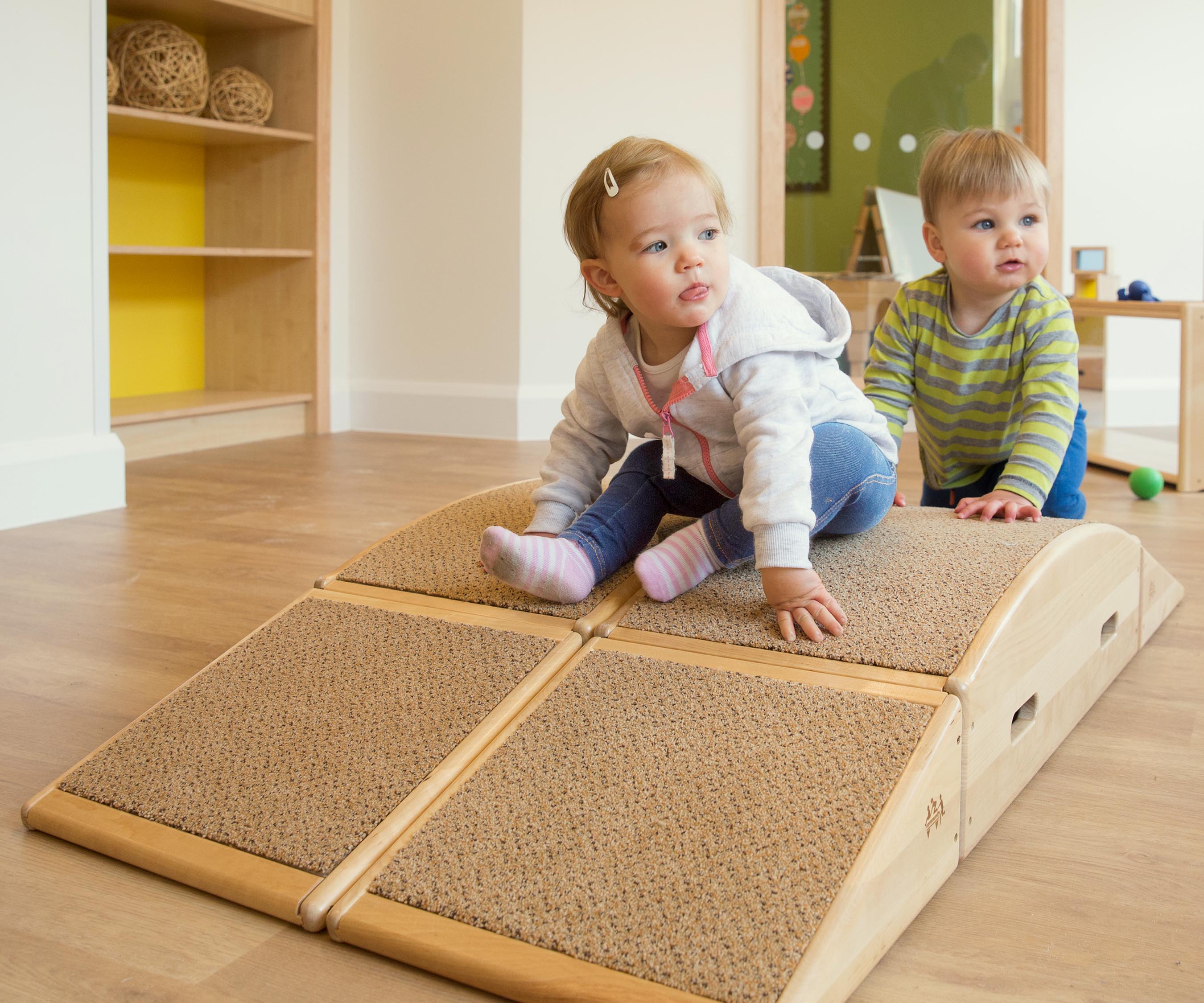 C994 Toddler mountain 1