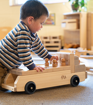 Solid wood toys, Wooden wheeled toys